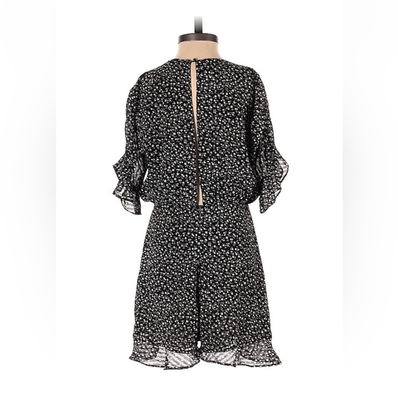 Storia | Floral Ruffle Romper - Picture 3 of 7